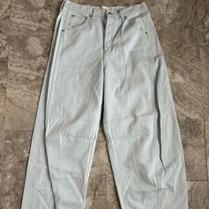 Women’s Universal Thread High-Rise Curved Leg Barrel Jeans 10 Light Blue